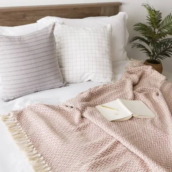 DII&reg; Zig-Zag Throw Pale Mauve {7}