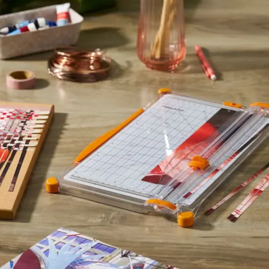 Fiskars&reg; SureCut&trade; Deluxe Paper Trimmer {6}