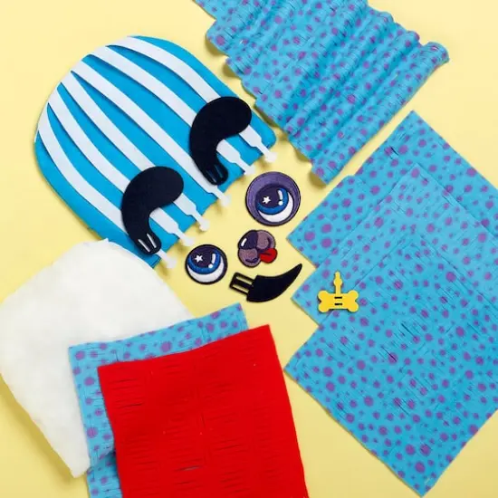 Magic Scrunch&trade; Pillow Puppy Craft Kit {5}