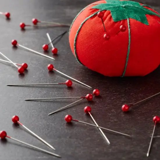 Loops & Threads&trade; Long Pearlized Pins Red {3}