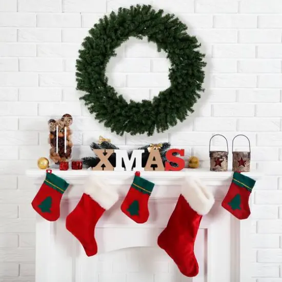 4ft. Canadian Pine Artificial Christmas Wreath {3}