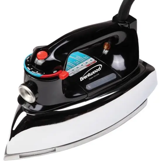 Brentwood&reg; Classic Chrome-Plated Steam Iron {3}