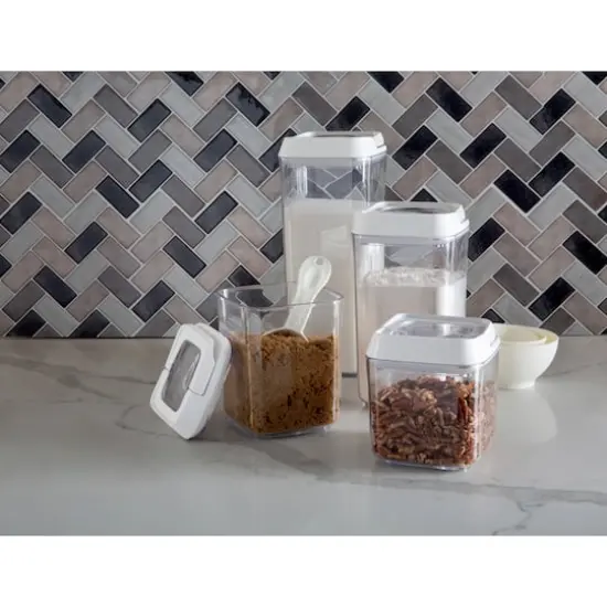 Kitchen Details Airtight Stackable Container {6}