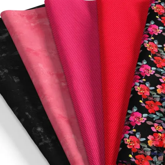 SINGER Rockin Roses Cotton Fabric Fat Quarters {3}