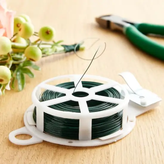 Floral Wire with Cutter by Ashland&trade;, 325ft. {3}