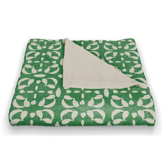Green & White Pattern Coral Fleece Blanket {3}