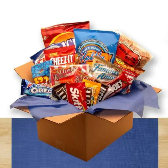 Snackdown Deluxe Snacks Care Package {1}