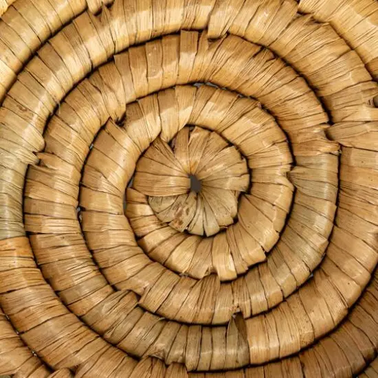 Hello Honey&reg; 8.75" Oval Natural Seagrass Tray {9}