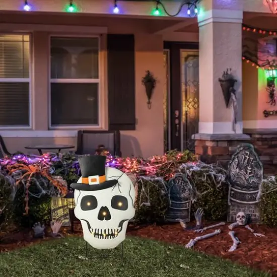 Glitzhome&reg; 38" Lighted Halloween Metal Skull Yard Stake with Timer {4}
