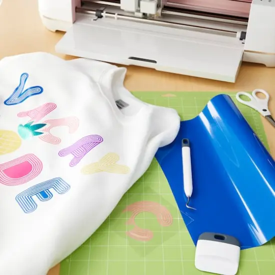 Siser&reg; Easyweed&reg; Heat Transfer Vinyl Mega Roll Royal Blue {3}