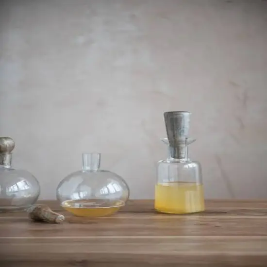 Hello Honey&reg; 10" Glass Wine Decanter with Mango Wood Stopper & Spherical Base {3}