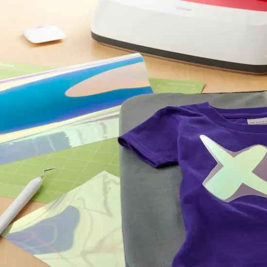 Cricut&reg; Smart Iron-On&trade; Holographic Translucent Blue {3}