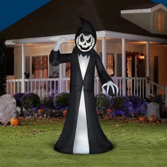 9.5ft. Airblown&reg; Inflatable Halloween Animated Reaper {3}