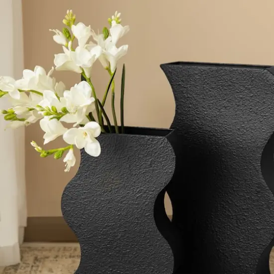 Glitzhome® Modern Black Textured Ripple Metal Floor Vases Set {5}