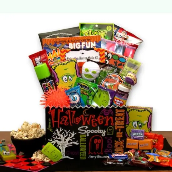 Halloween Fun & Games Gift Box {1}