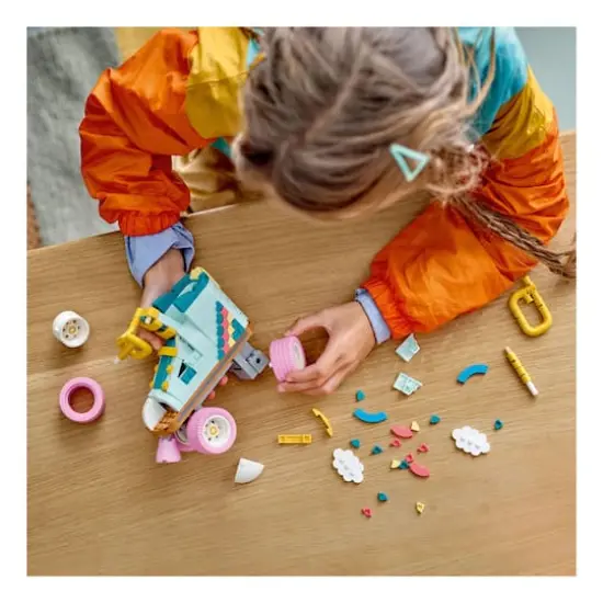 LEGO&reg; Creator&trade; Retro Roller Skate {6}