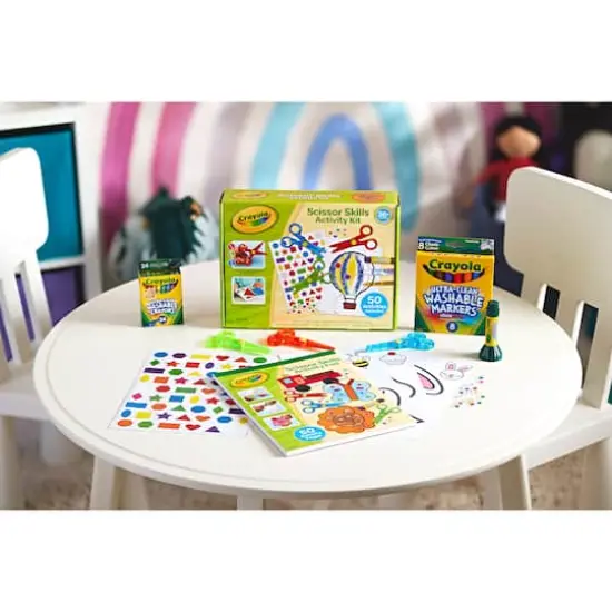 Crayola&reg; Toddler Scissor Skills Activity Kit {6}
