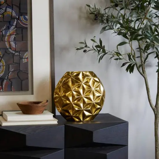 CosmoLiving by Cosmopolitan Aluminum Faceted Geometric Vase Gold {7}