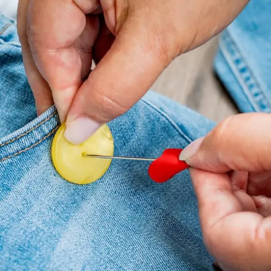 SINGER&reg; Heavy Fabric Repair Sewing Kit {7}