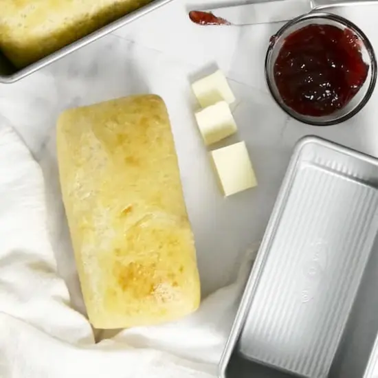 USA Pan&reg; Small Seamless Bread Loaf Pan {4}