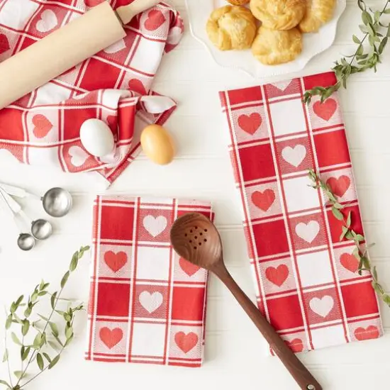 DII&reg; Valentines Checkered Heart Dishtowel, 3ct. {5}