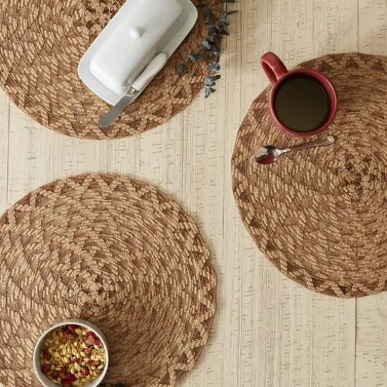 DII&reg; 15" Round Natural Dahlia Woven Placemat Set, 6ct. {3}
