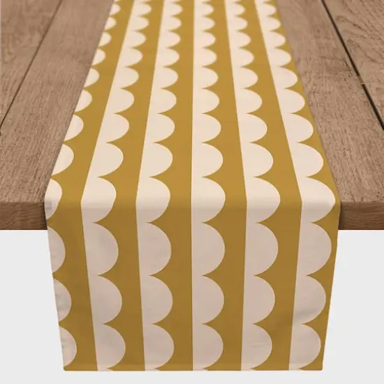 Scalloped Circle16" x 90" Poly Twill Table Runner {1}