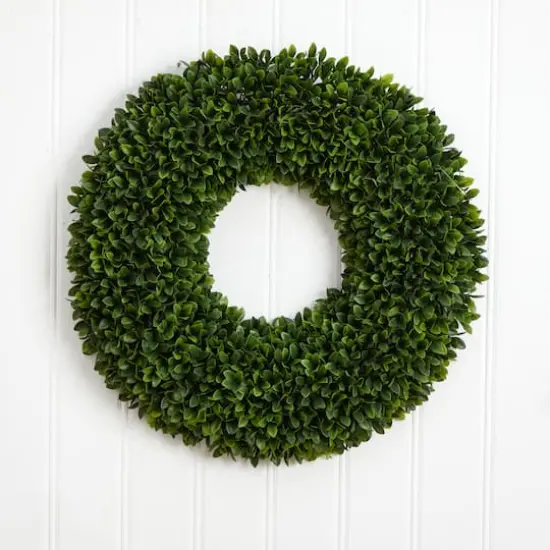 24" Green Boxwood Wreath {4}