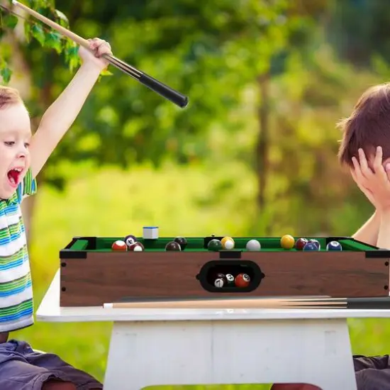 Toy Time Mini Billiard Set {6}