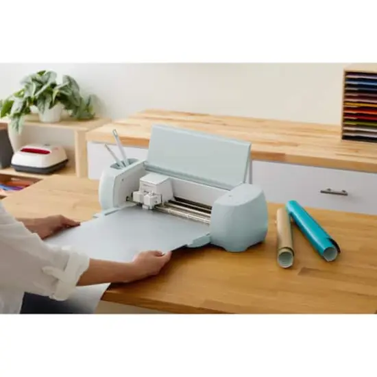 Cricut&reg; Permanent Smart Vinyl&trade; Matte Metallic 12ft. Value Roll Champagne {4}