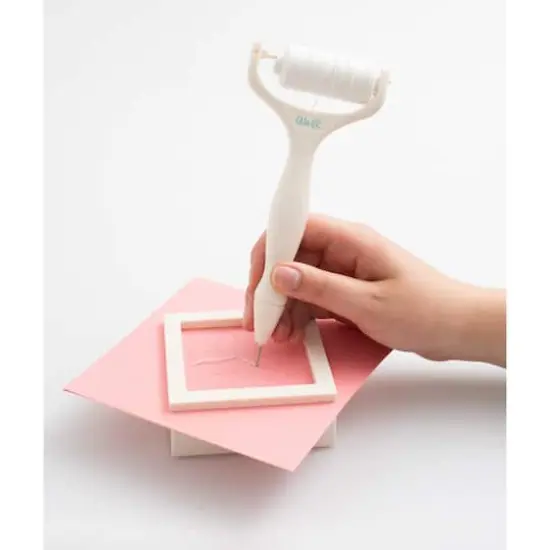 We R Memory Keepers&reg; Stitch Happy Pen&trade; Punch Needle Kit {5}