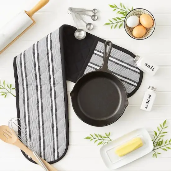 DII&reg; Chef Stripe Double Oven Mitt Black {7}