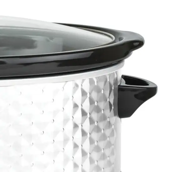 Brentwood Pearl White 7qt. Quilted-Pattern Slow Cooker {5}