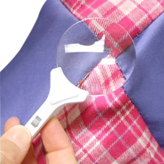 OttLite Seam Ripper with LED Magnifier {3}