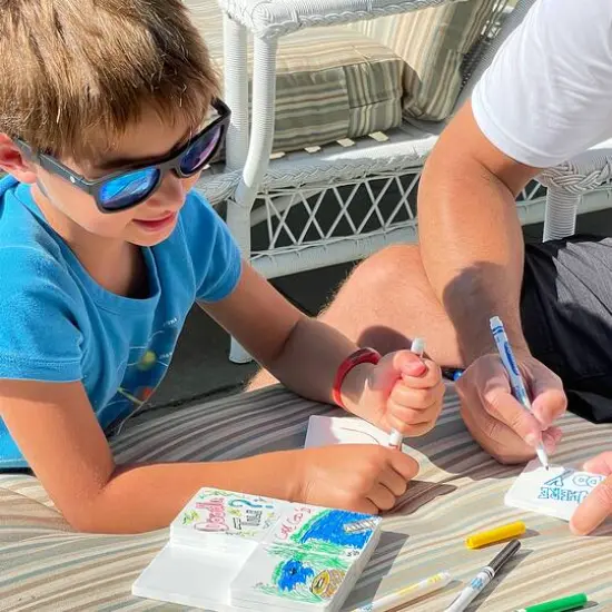 Crayola&reg; Doodle Tiles Magnetic Building Kit {7}