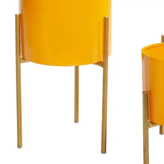 Yellow Metal Contemporary Planter Set {4}