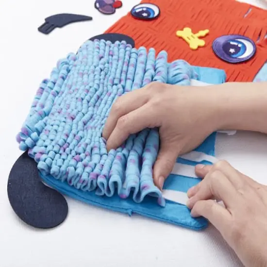 Magic Scrunch&trade; Pillow Puppy Craft Kit {4}