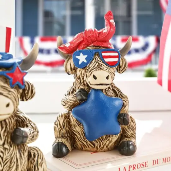 Glitzhome&reg; Patriotic Americana Highland Cow Table D&eacute;cor {6}