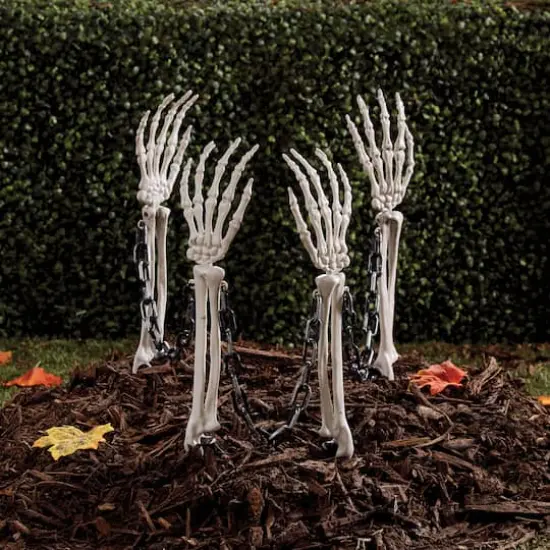 4.5ft. Skeleton Arm Fence by Ashland&reg; {1}