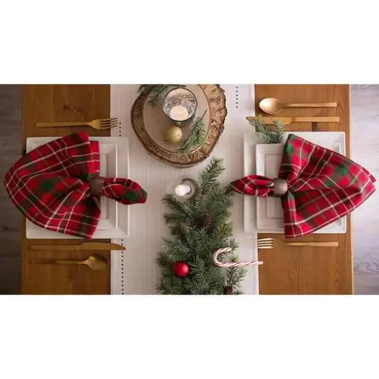 DII&reg; 108'' Santa's Workshop Table Runner {4}
