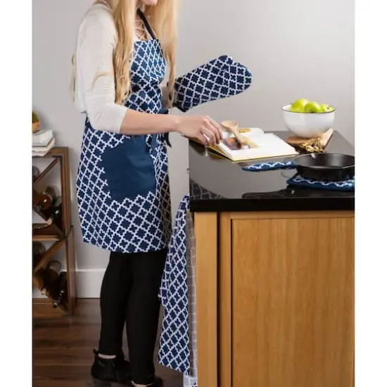 DII&reg; Nautical Blue Lattice Oven Mitt Set, 2ct. {4}