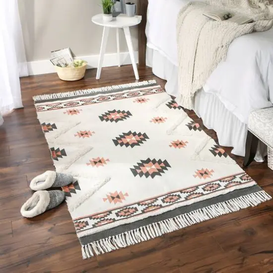 DII&reg; Southwestern Textured Hand-Loomed Shag Rug Gray/Blush {4}