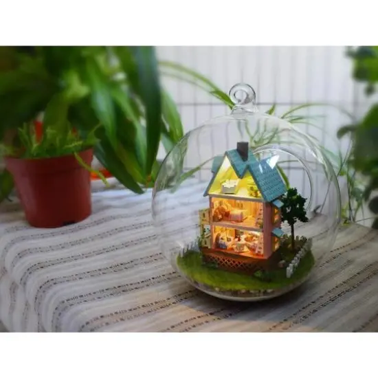 Wizardi Miniature Roombox Mini House Dollhouse Kit {1}