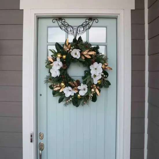 30" Pre-Lit White & Gold Magnolia Christmas Wreath {3}