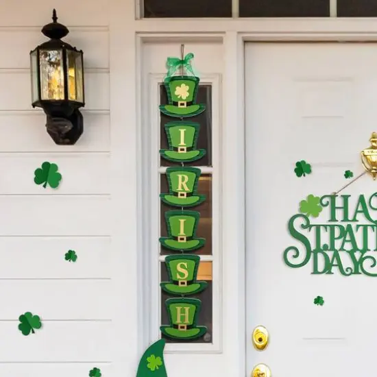 Glitzhome&reg; 30" Set of 2 St. Patrick's Wooden Shamrock / Leprechaun Hats Door Hanger {4}