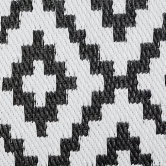 Black and White Mesa Outdoor Floor Runner 3ft. x 6ft. {6}