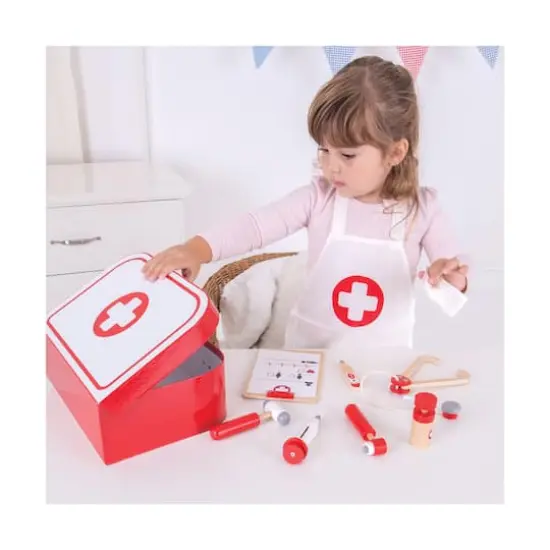 Wooden Doctor's Kit {4}