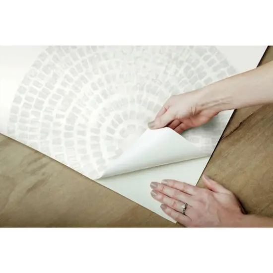 RoomMates Medali Peel & Stick Wallpaper Gray {9}