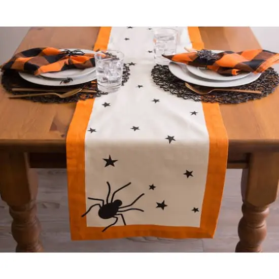 DII&reg; 72" Black Stars Print Table Runner {4}