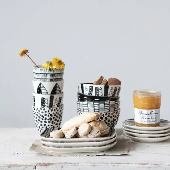 Hello Honey&reg; 5'' Black & White Round Stoneware Bowl, 4ct. {3}